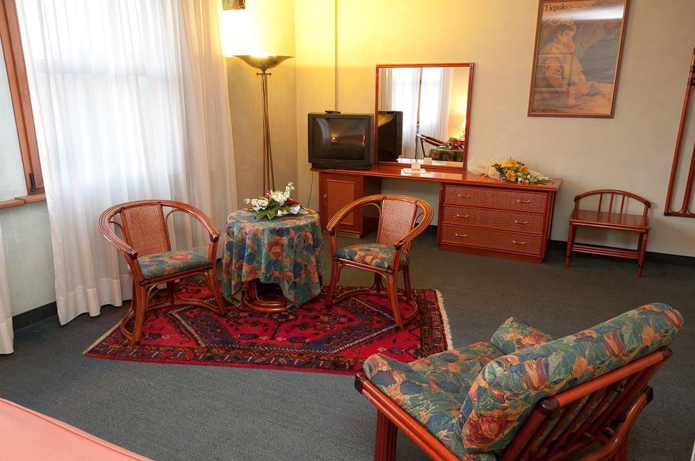 Hotel Villa Isabela SantʼAngelo エクステリア 写真