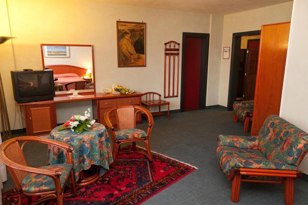 Hotel Villa Isabela SantʼAngelo エクステリア 写真